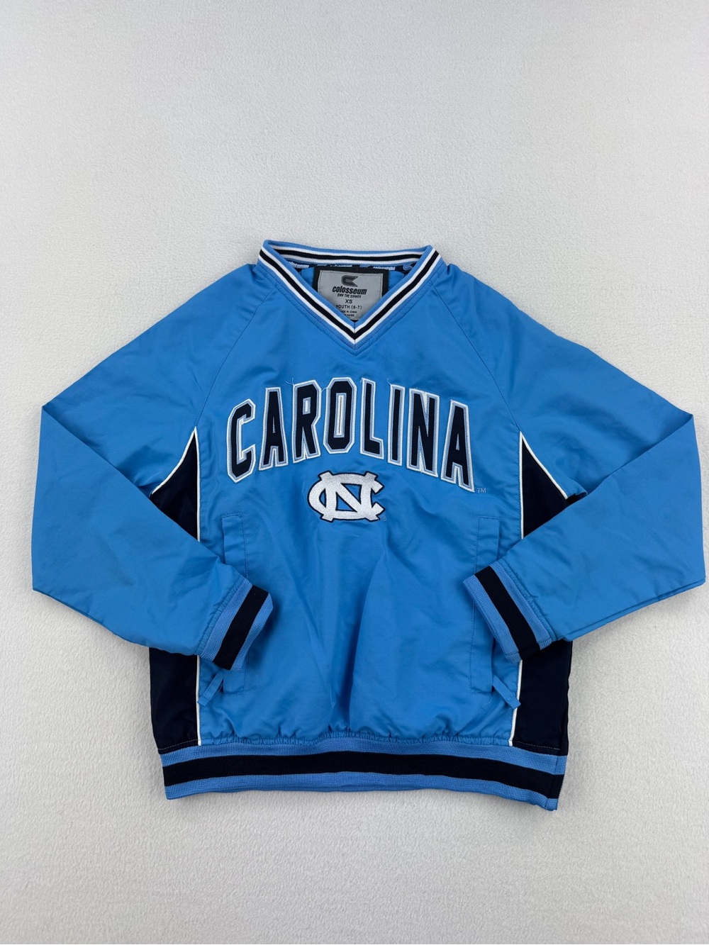 Colosseum North Carolina Tar Heels Blue Pullover Windbreaker Kids Size XS